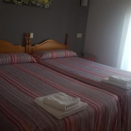 Hostal La Tablada Navaleno Buitenkant foto